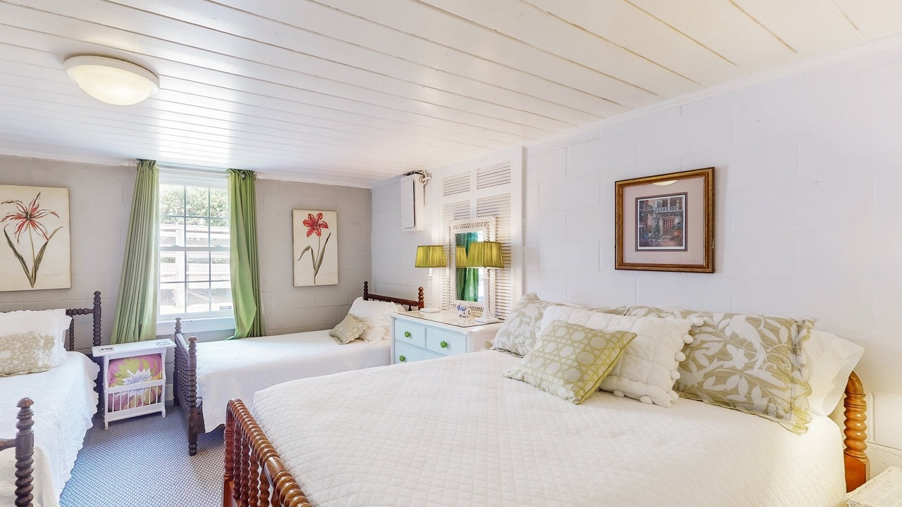 Photo of Bedroom in Atlantic Beach