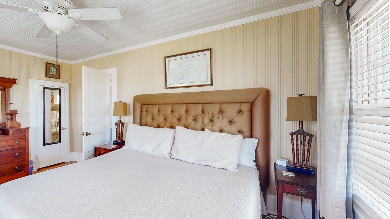 Photo of Bedroom in Atlantic Beach