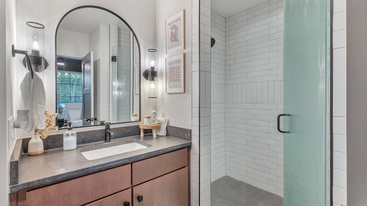 Photo of Bathroom in Hillsboro Village