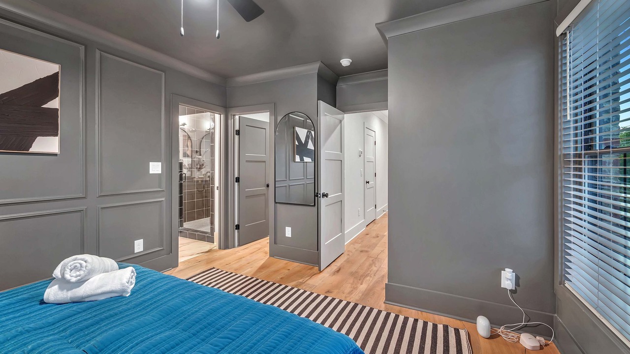 Photo of Bedroom in Hillsboro Village