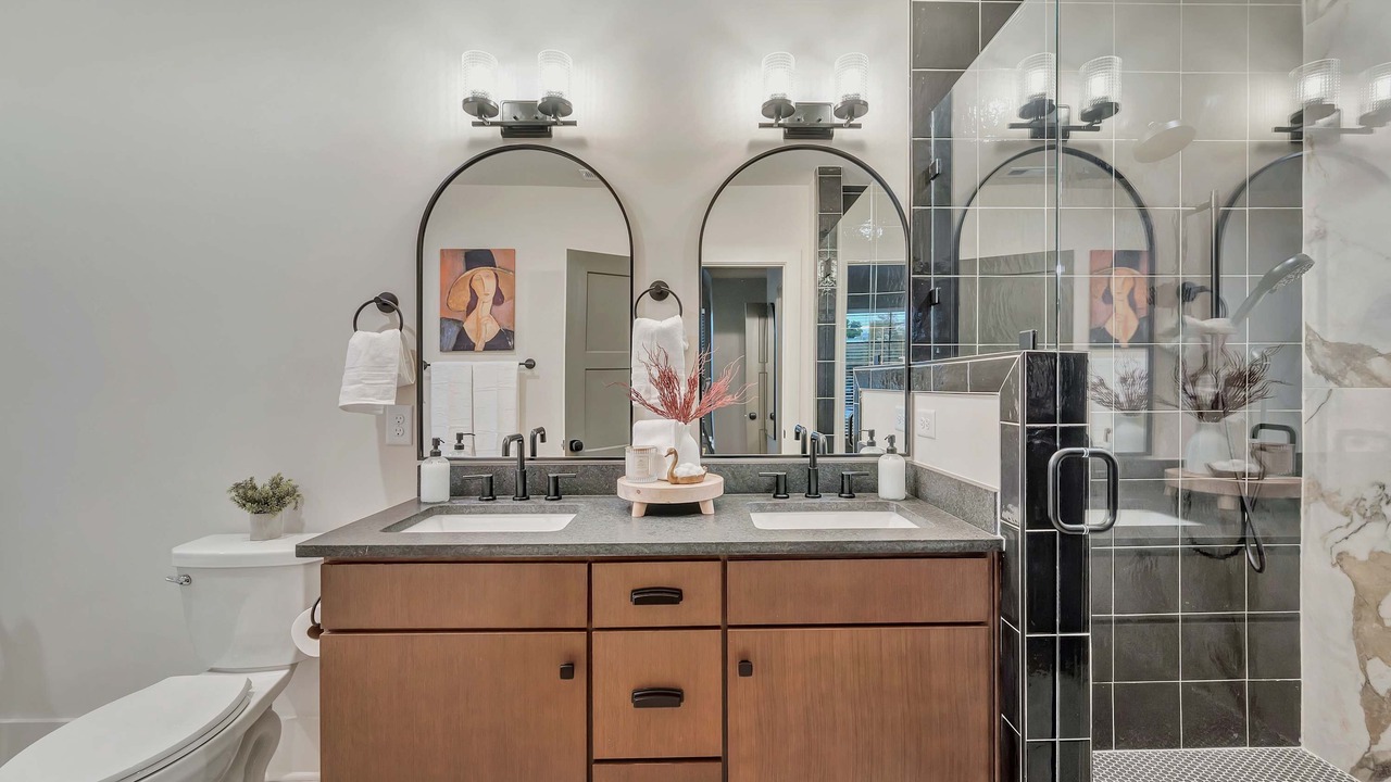 Photo of Bathroom in Hillsboro Village