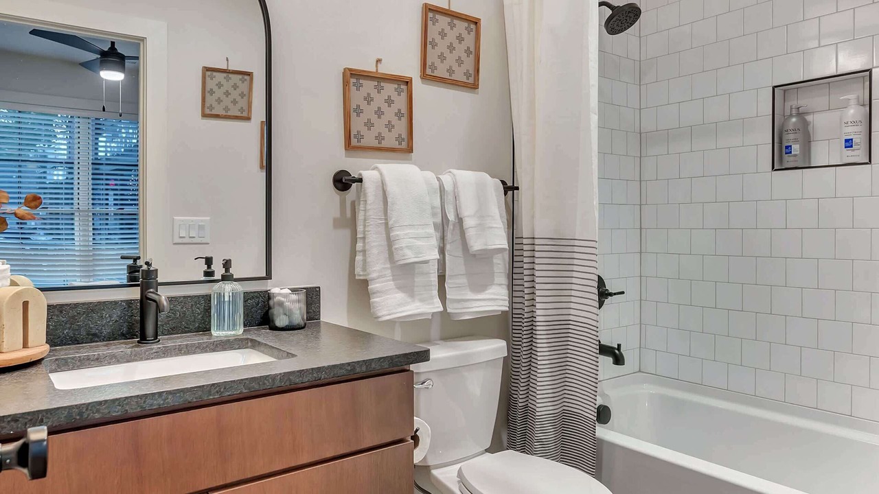 Photo of Bathroom in Hillsboro Village