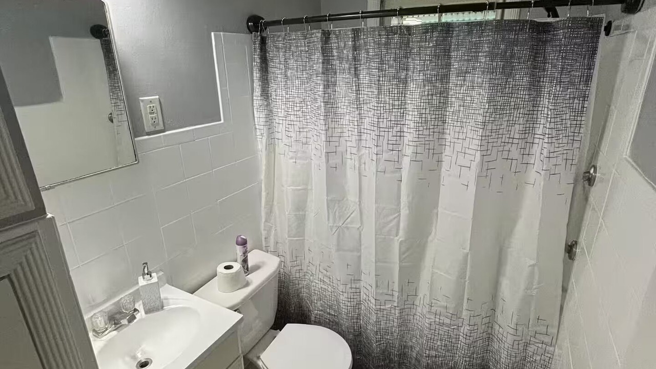 Photo of Bathroom in Turner Park