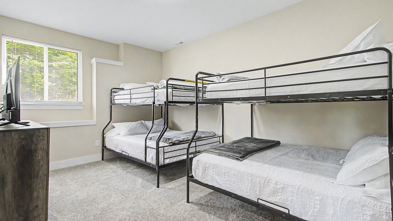 Photo of Bedroom in La Follette