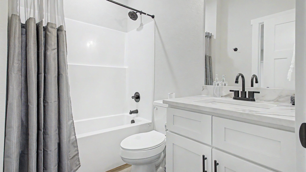 Photo of Bathroom in La Follette