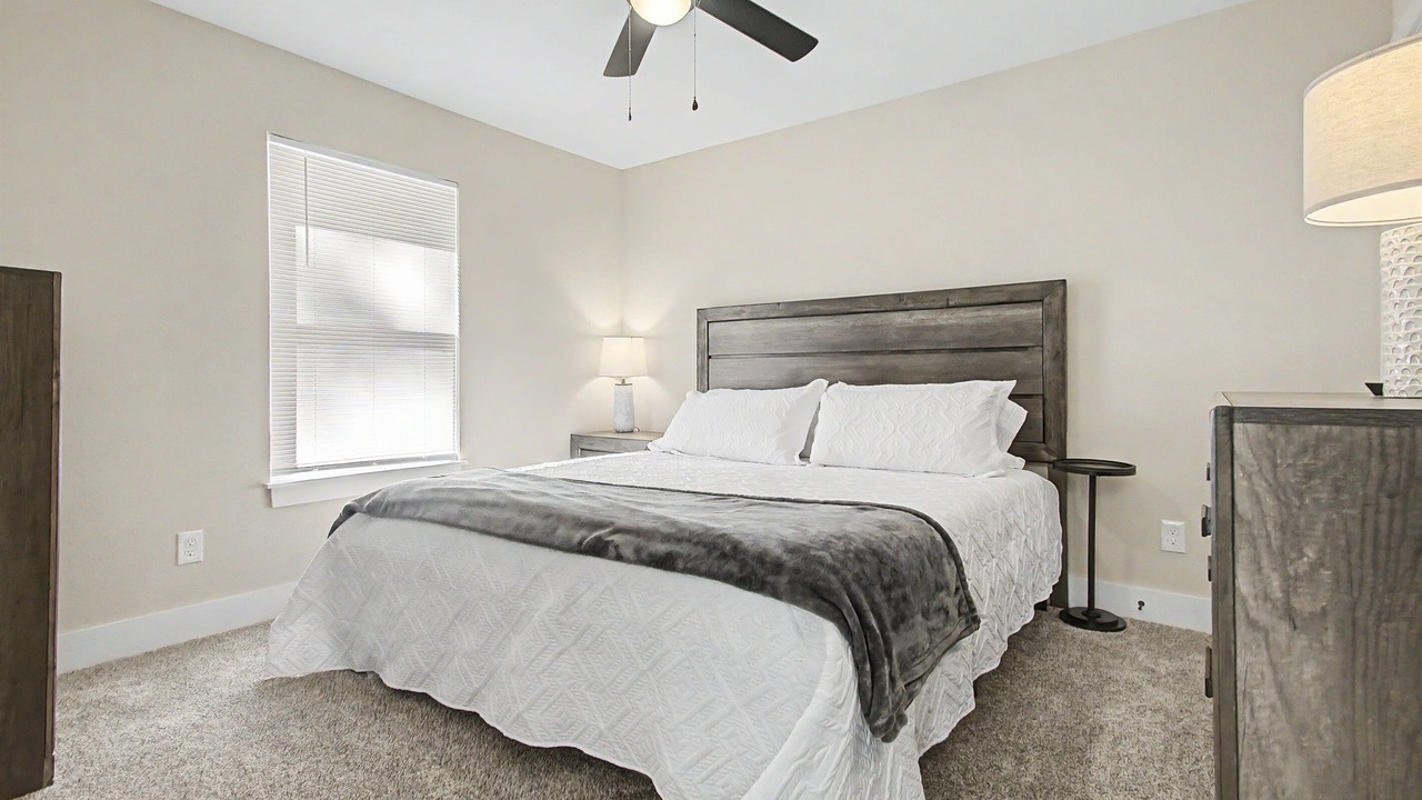 Photo of Others in La Follette