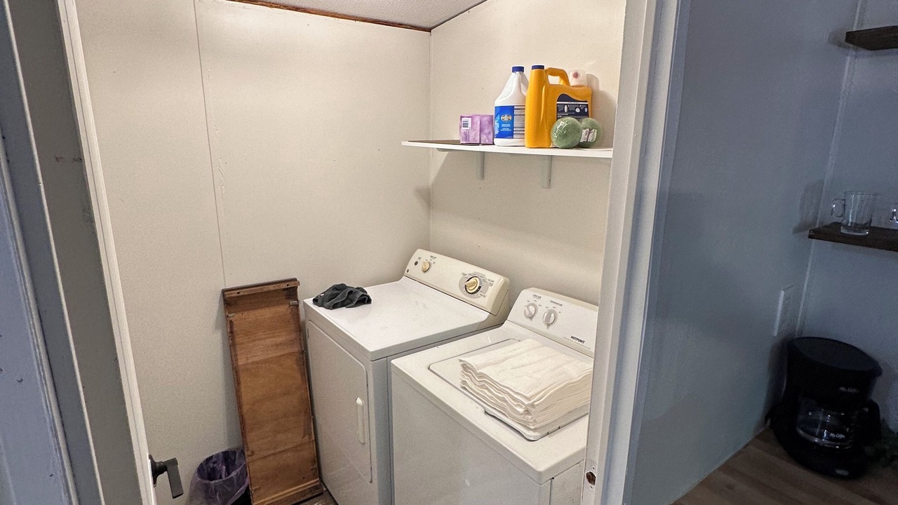 Photo of Bedroom in Ashley Oaks