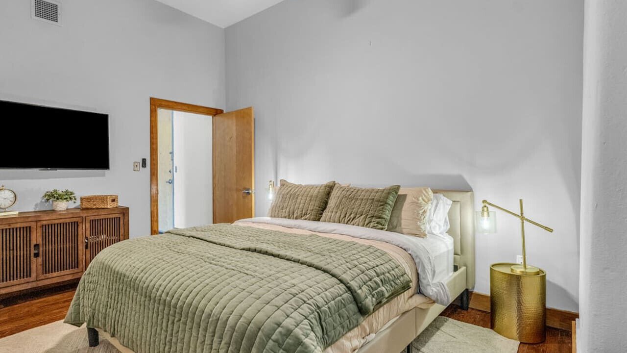 Photo of Bedroom in Old City