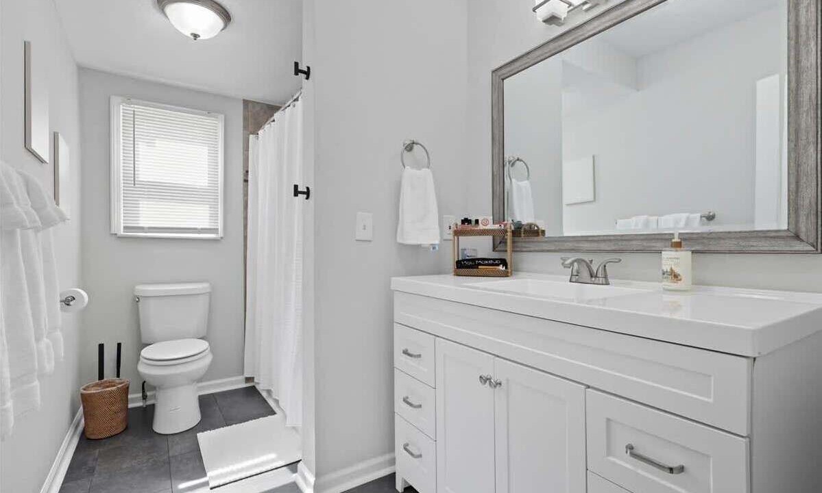 Photo of Bathroom in Alcoa