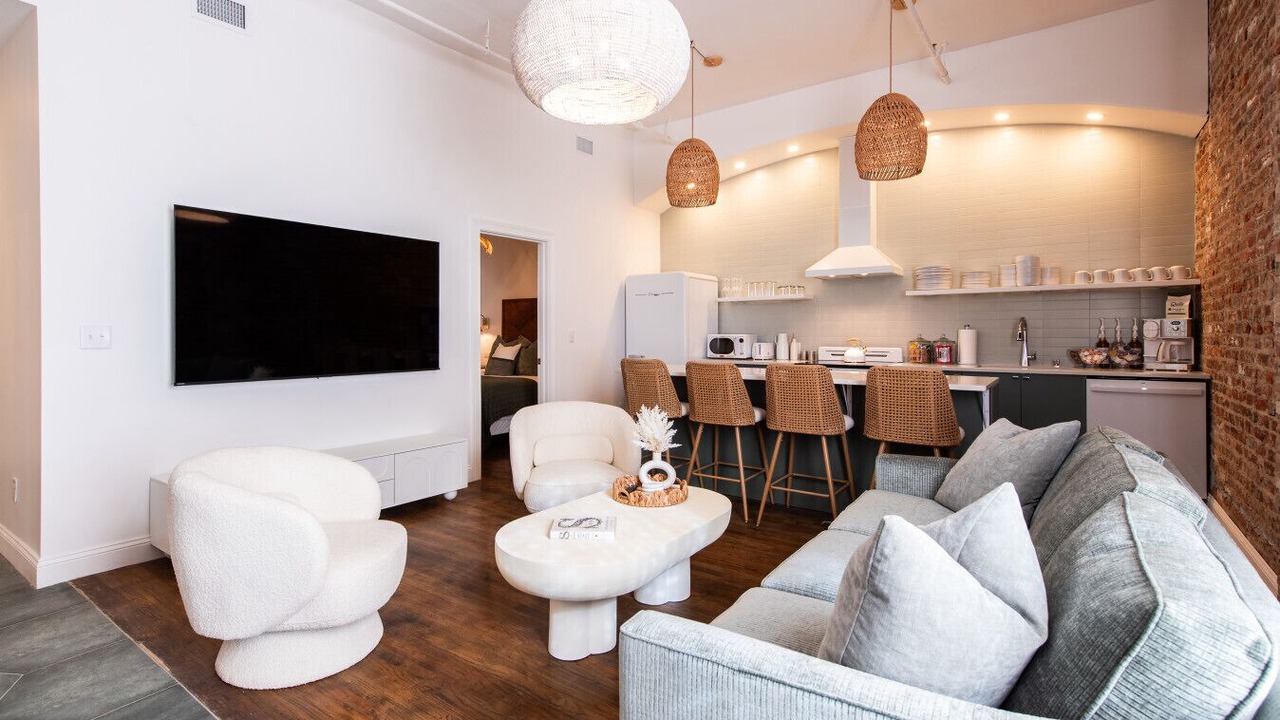 Photo of Livingroom in Downtown Louisville