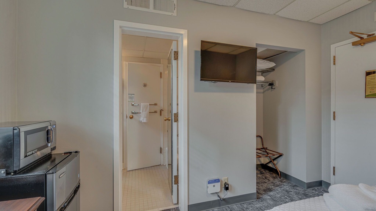 Photo of Bedroom in Music Row