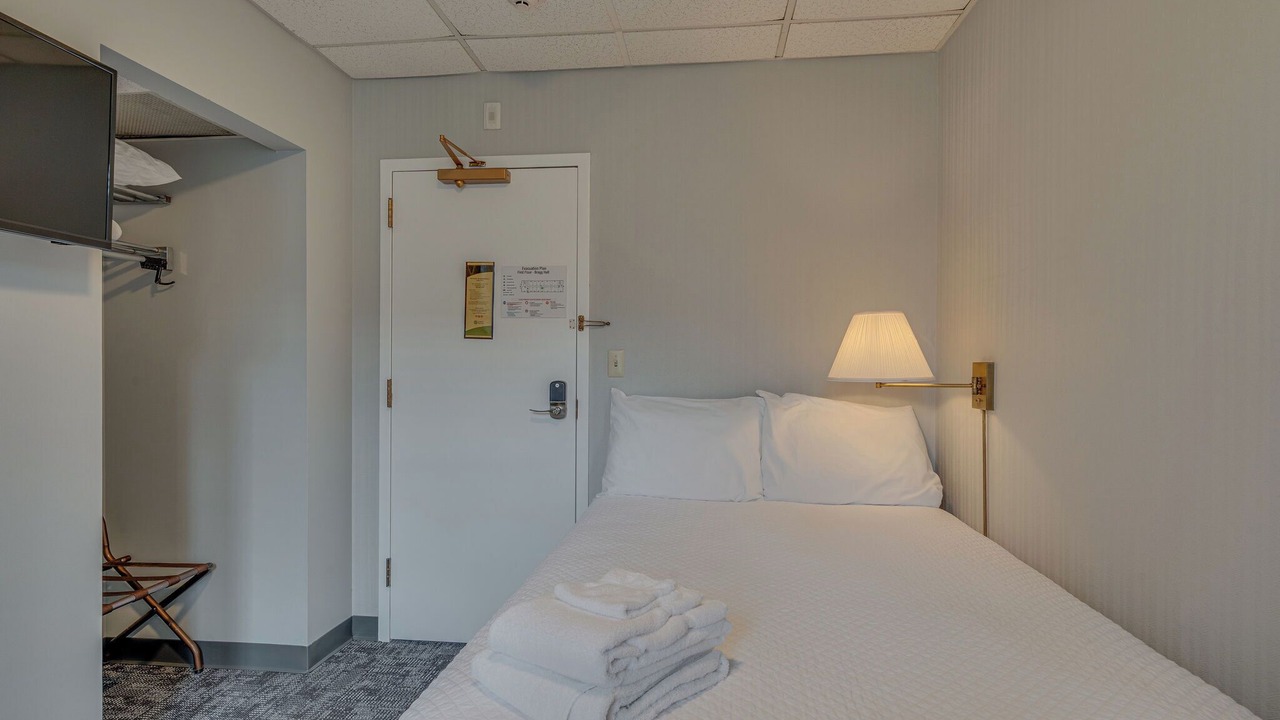 Photo of Bedroom in Music Row