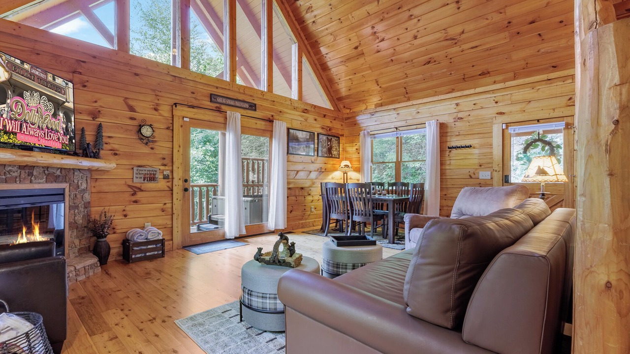 Photo of Livingroom in Black Bear Falls