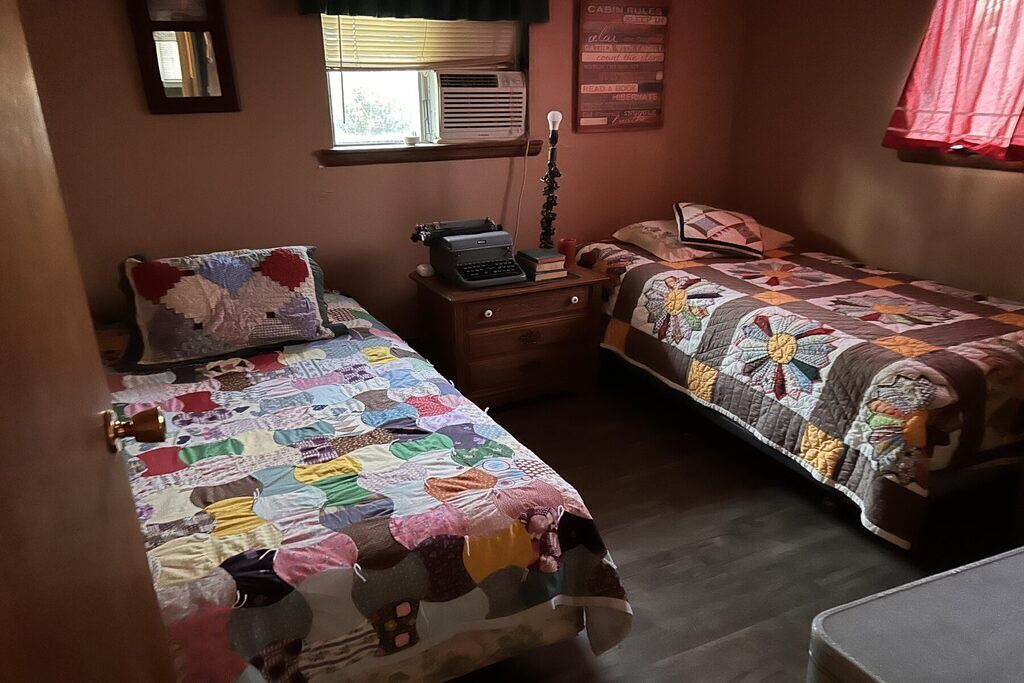 Photo of Bedroom in Hartshorn