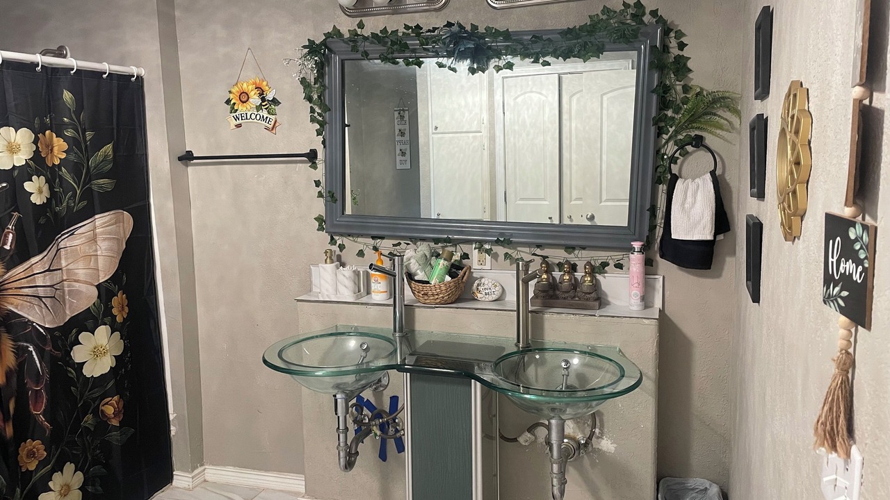 Photo of Bathroom in Woodward