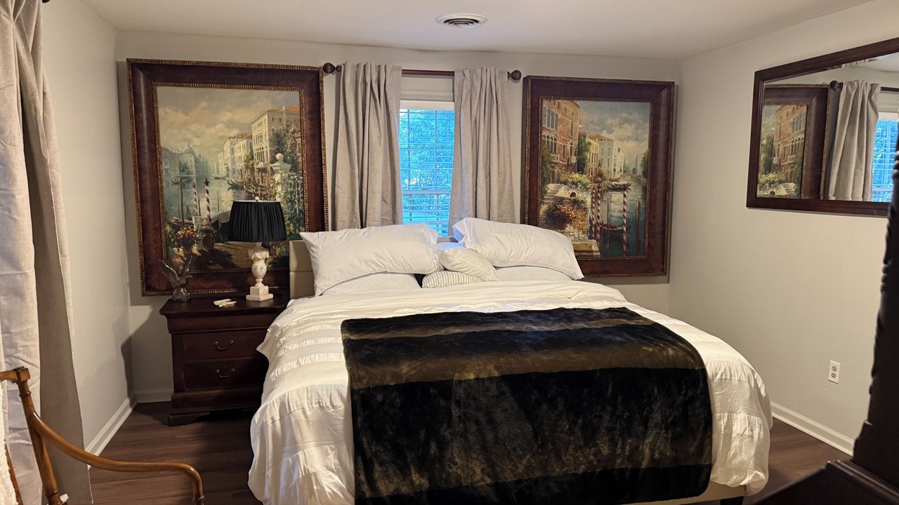 Photo of Bedroom in Lexington