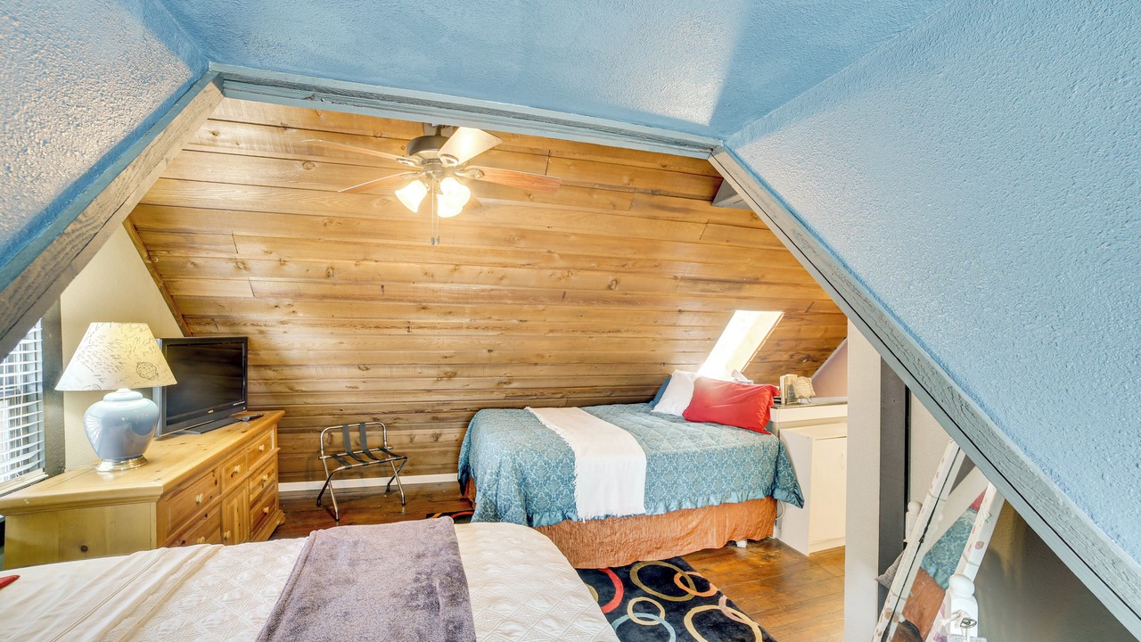 Photo of Bedroom in Shell Knob