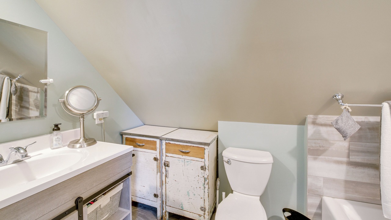 Photo of Bathroom in Shell Knob