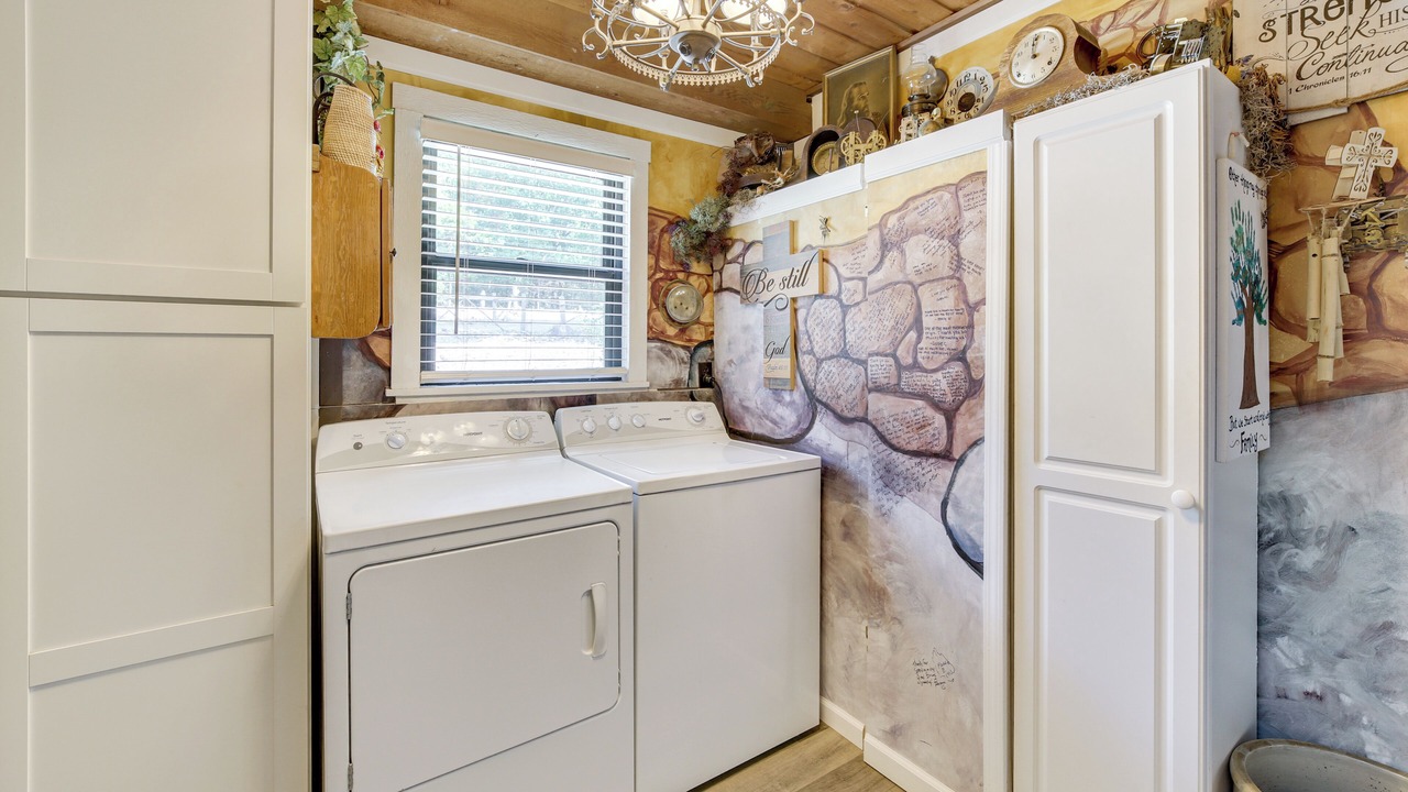 Photo of Bedroom in Shell Knob