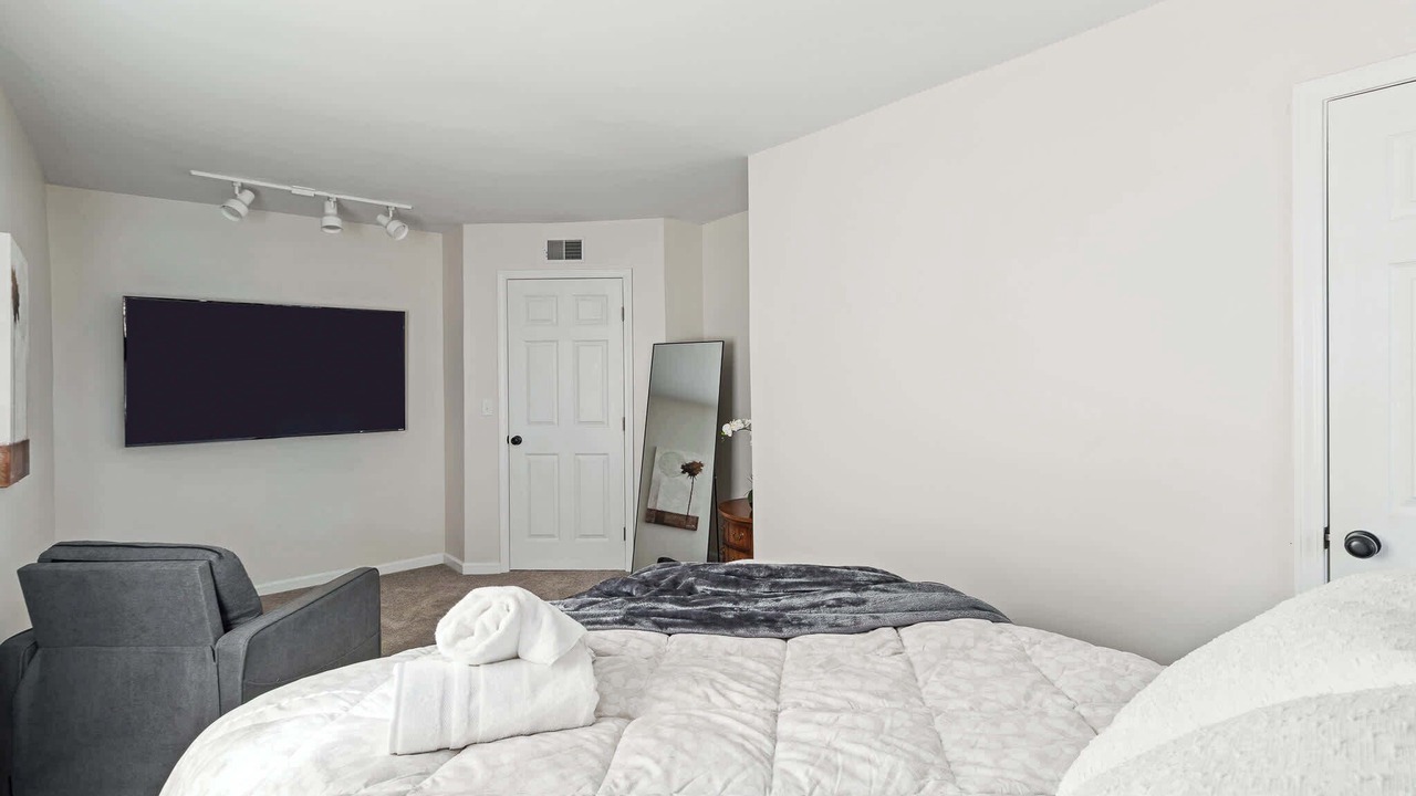 Photo of Bedroom in Utica