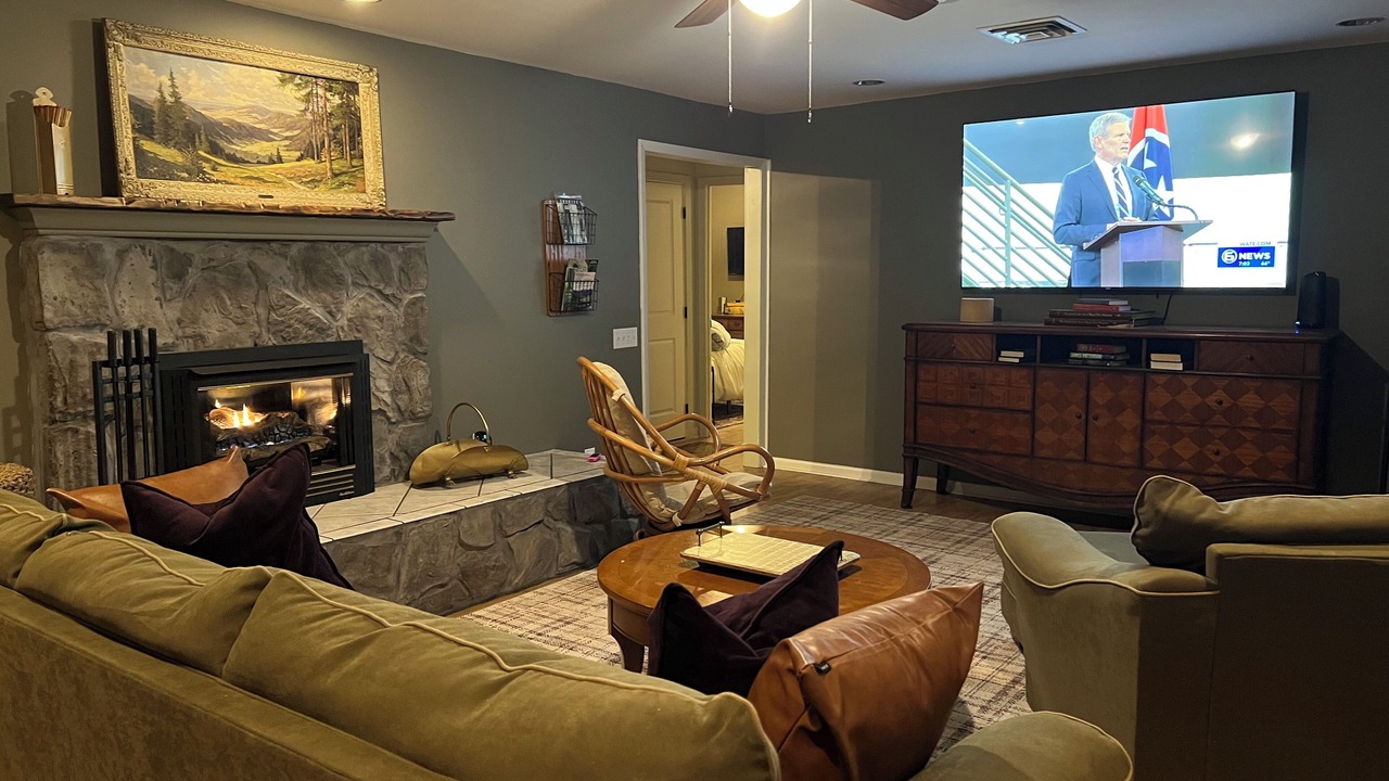 Photo of Livingroom in Tallassee