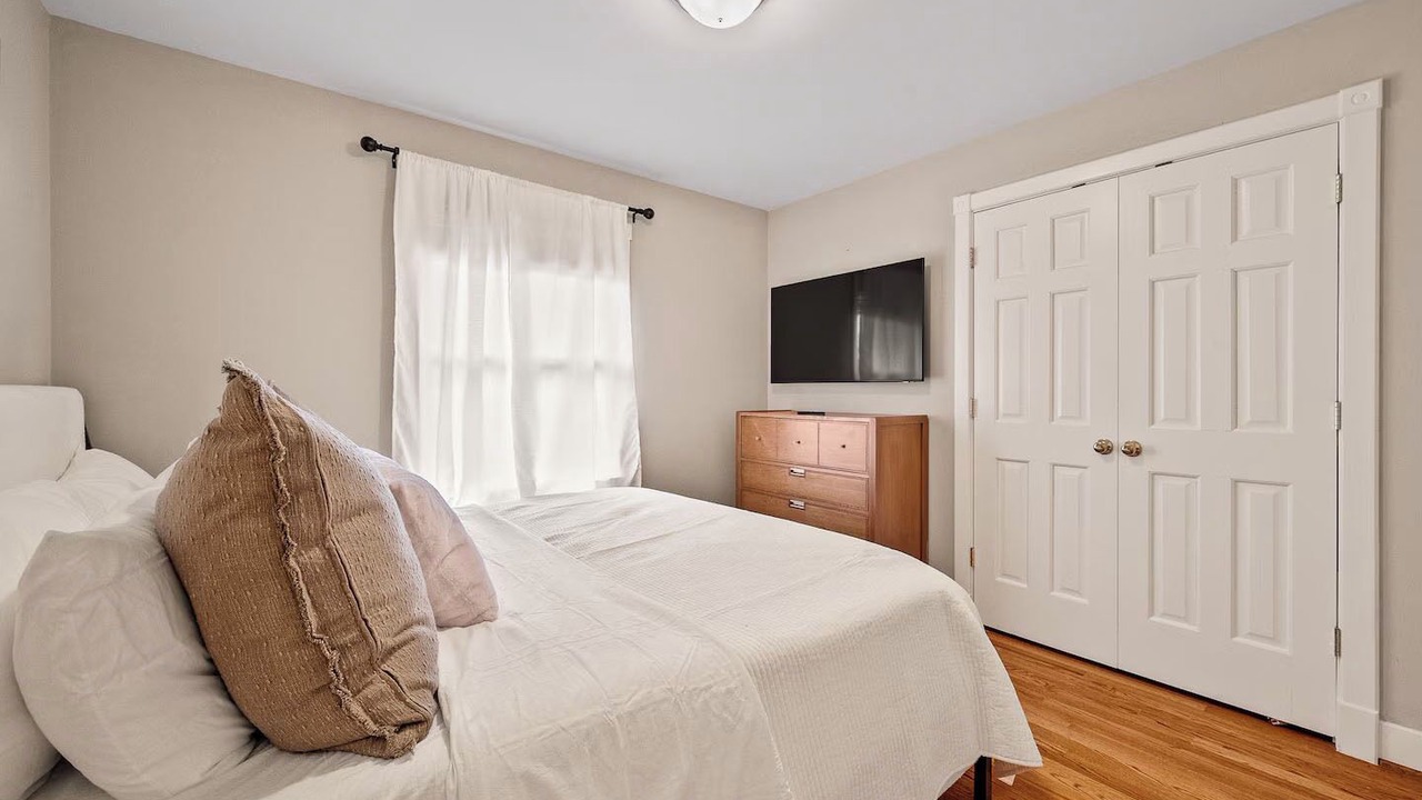 Photo of Bedroom in Buechel