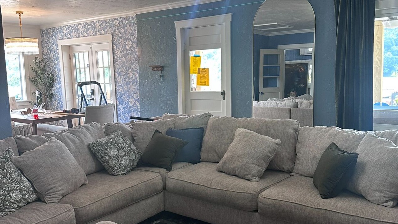 Photo of Livingroom in Rockaway Beach