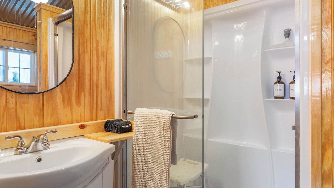 Photo of Bathroom in Rockaway Beach