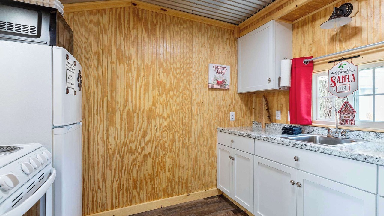 Photo of Kitchen in Rockaway Beach