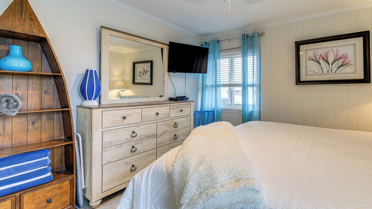 Photo of Bedroom in Morehead City