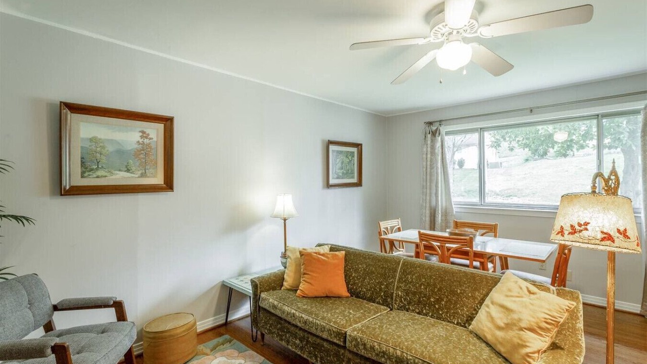 Photo of Livingroom in Lupton City