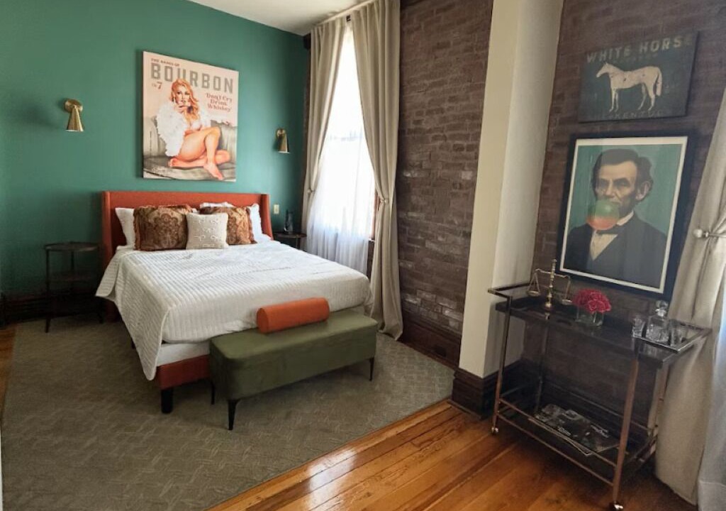 Photo of Bedroom in Lawrenceburg