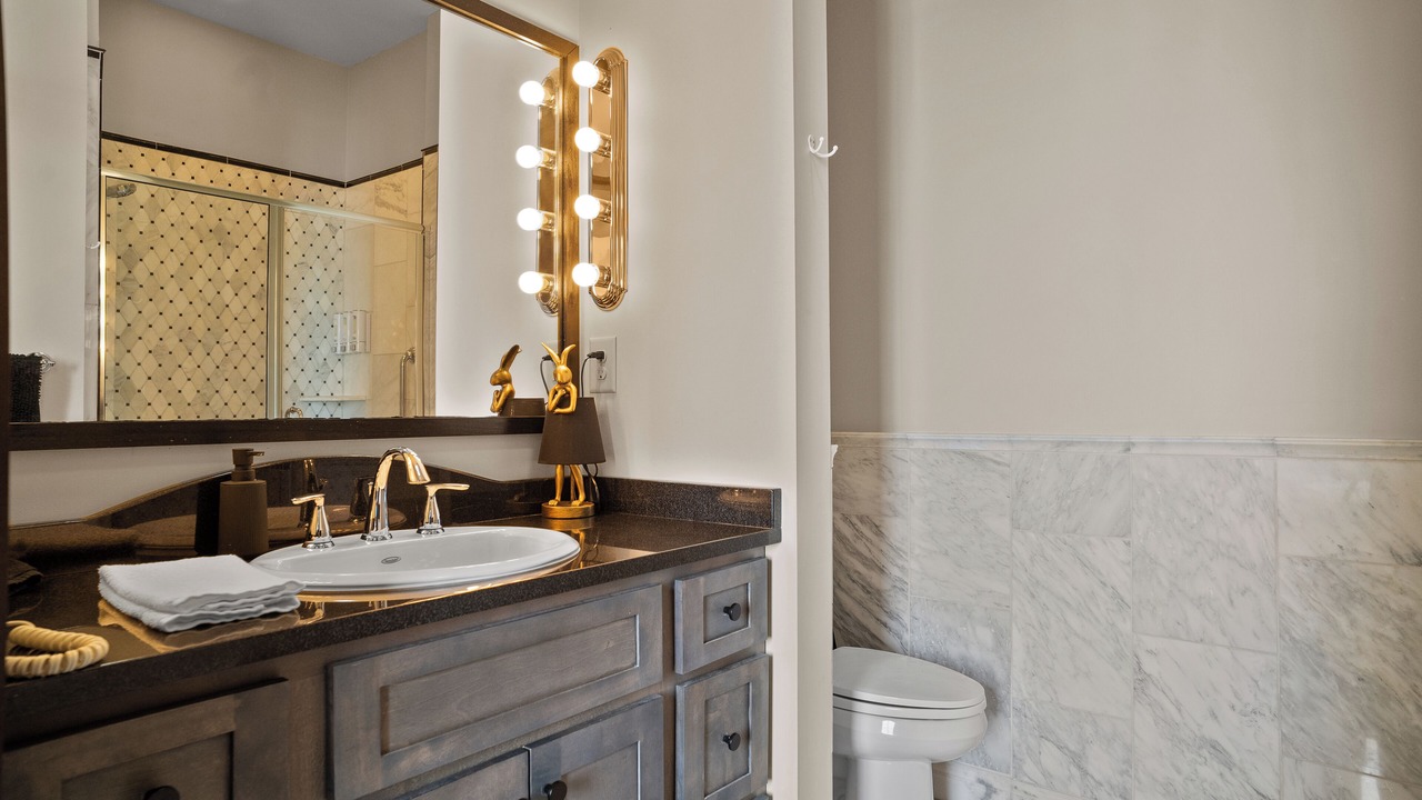 Photo of Bathroom in Lawrenceburg