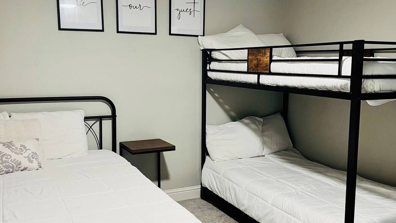 Photo of Bedroom in Clinton
