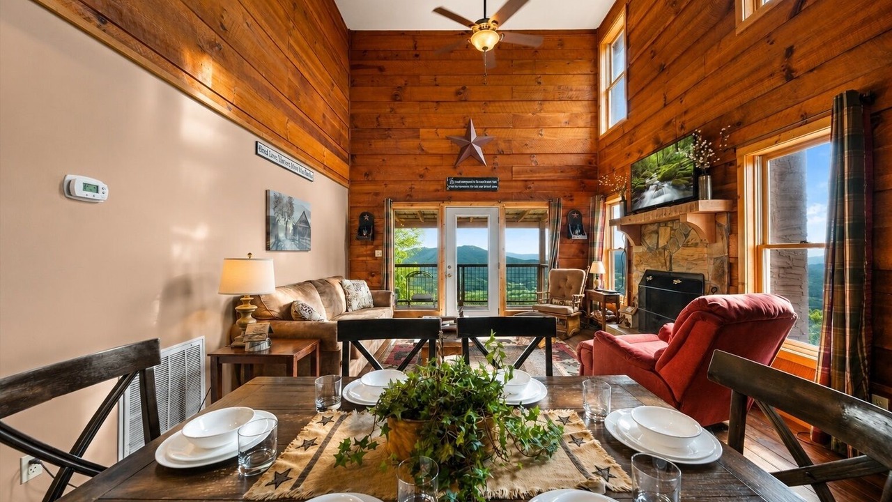 Photo of Livingroom in Smoky Mountains