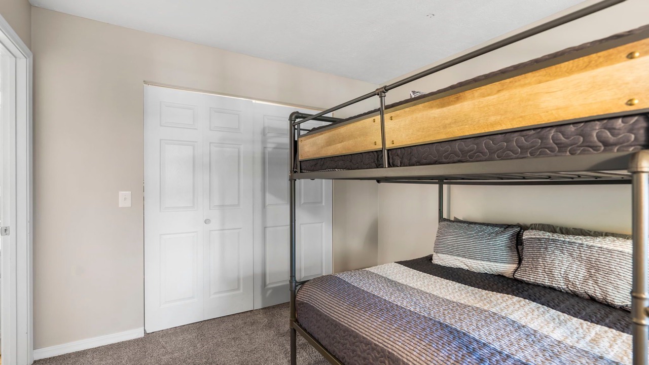 Photo of Bedroom in Table Rock