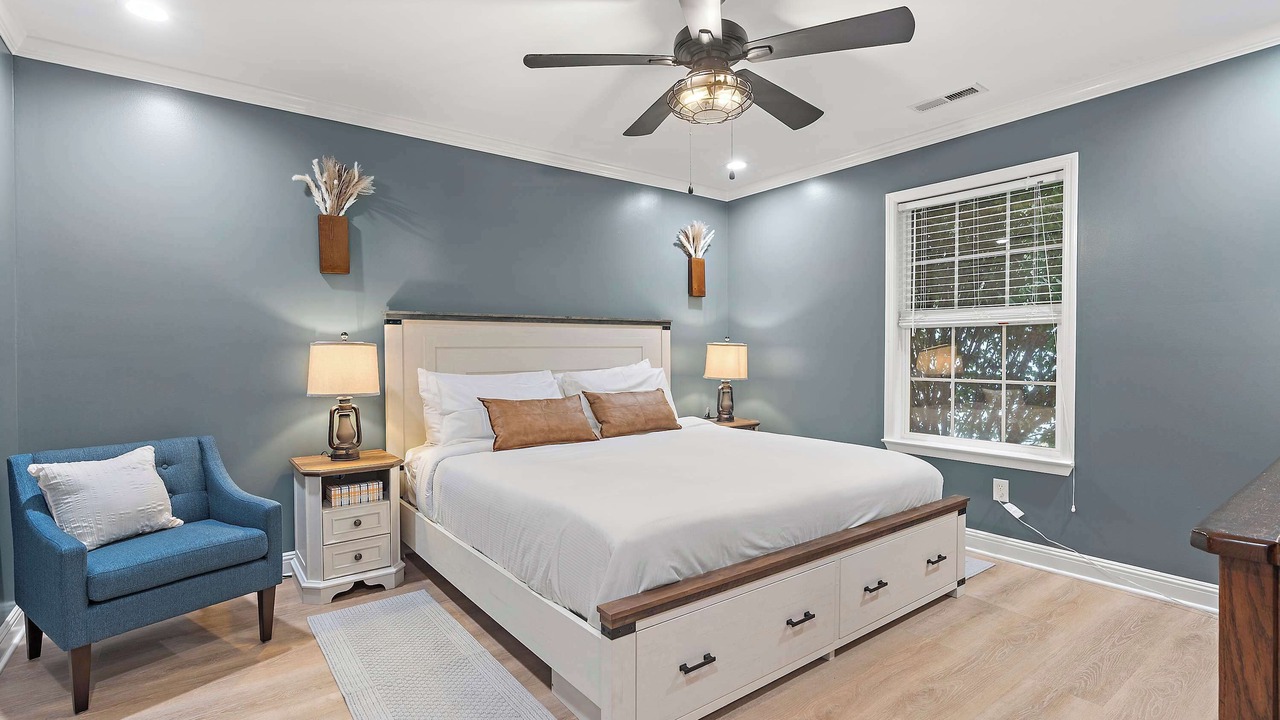 Photo of Bedroom in Soddy-Daisy