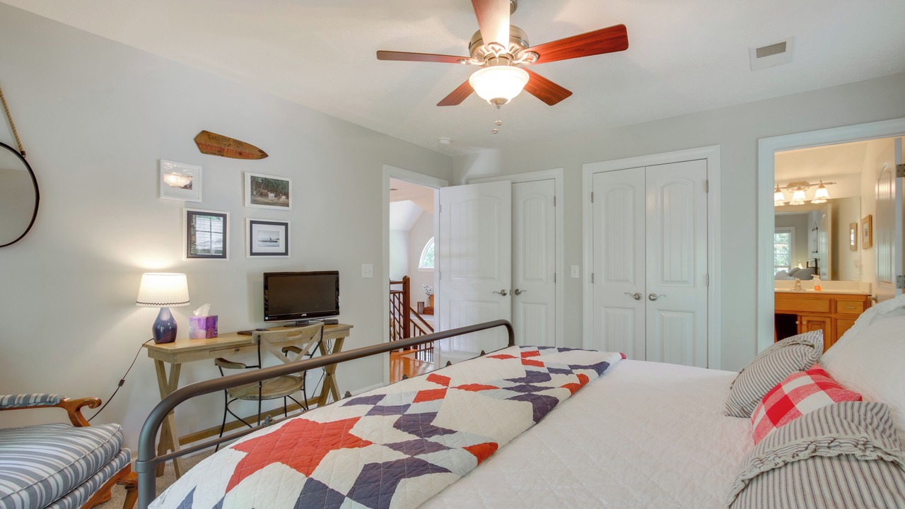 Photo of Bedroom in Counce
