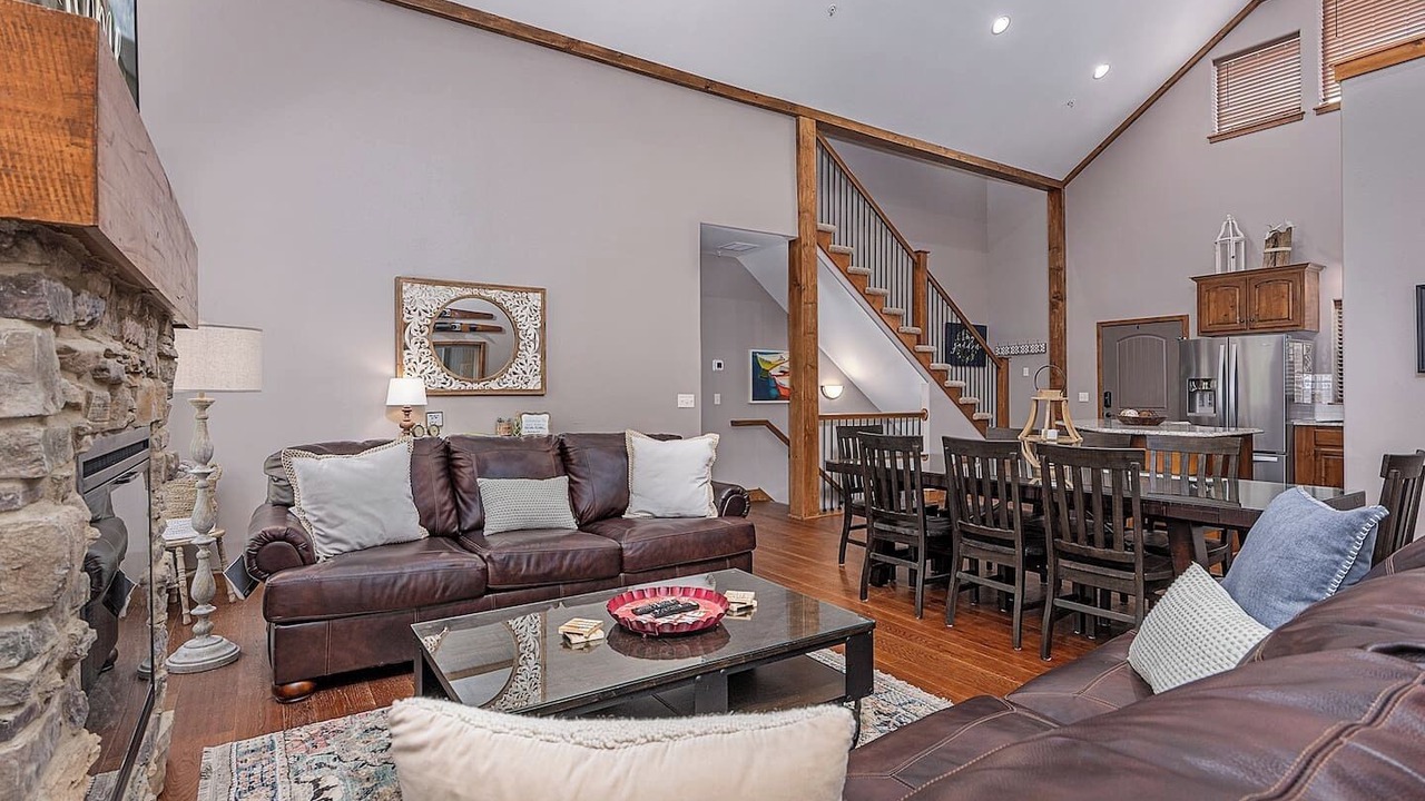 Photo of Livingroom in Hollister