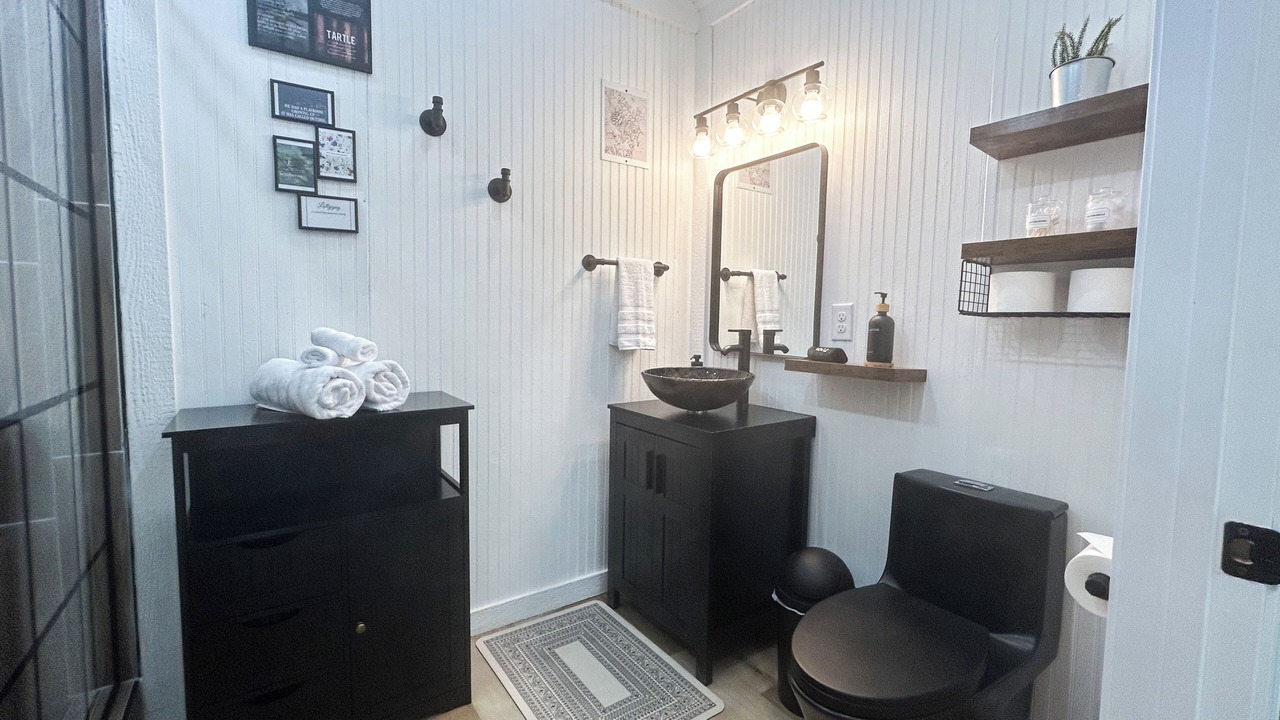 Photo of Bathroom in Campton