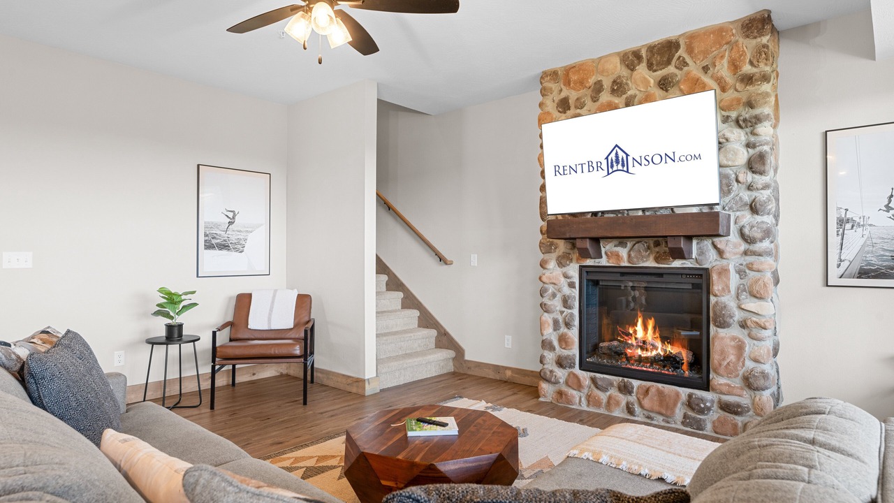 Photo of Livingroom in Table Rock