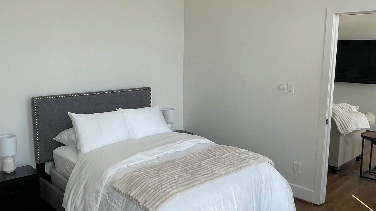 Photo of Bedroom in West Main Historic District