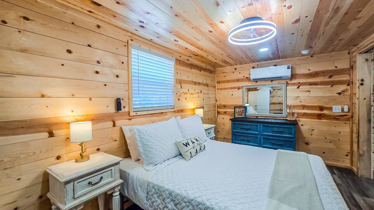 Photo of Bedroom in Checotah