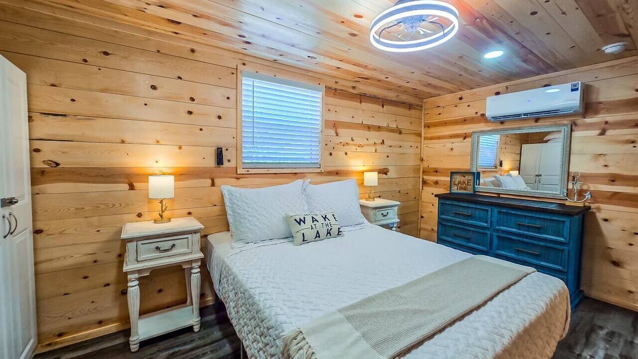 Photo of Bedroom in Checotah