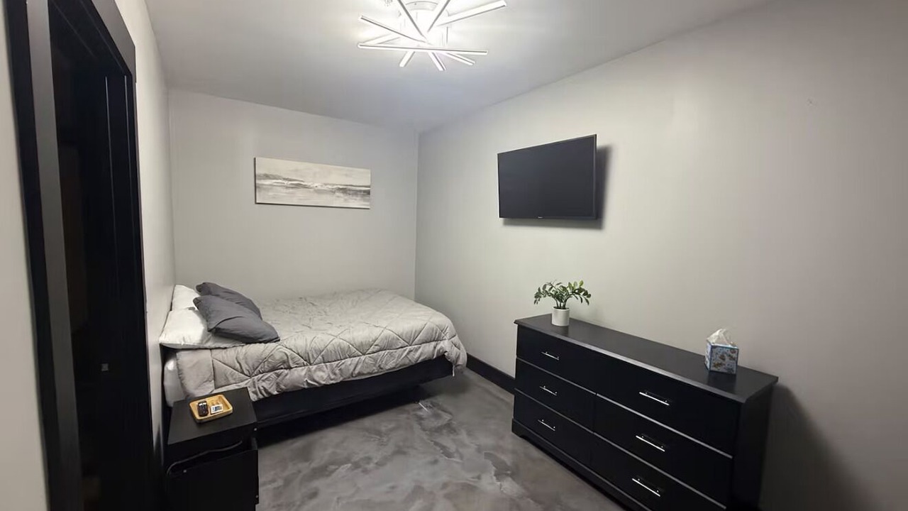 Photo of Bedroom in Elizabethtown