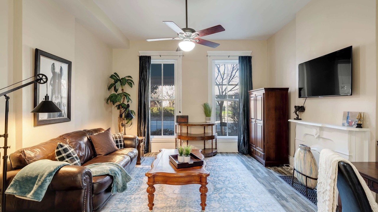 Photo of Livingroom in Old Louisville