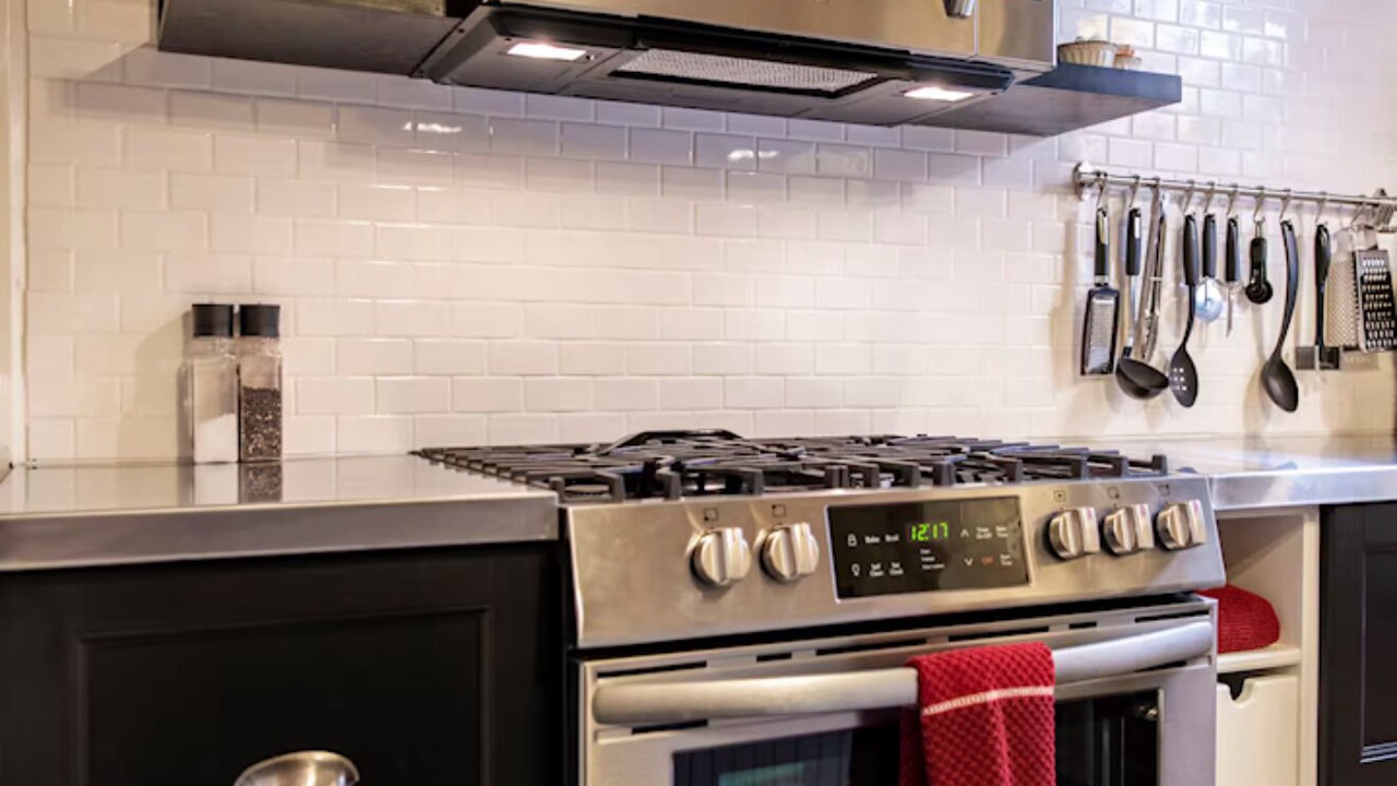 Photo of Kitchen in Cherokee Triangle