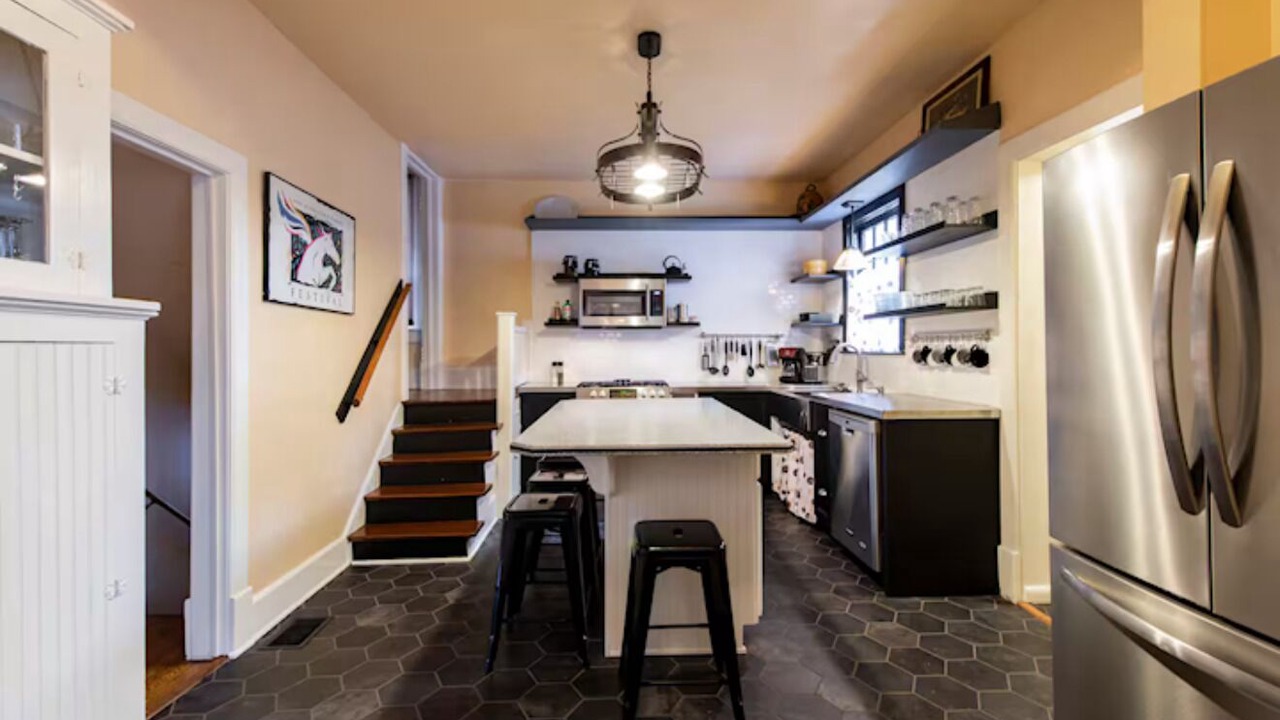 Photo of Kitchen in Cherokee Triangle