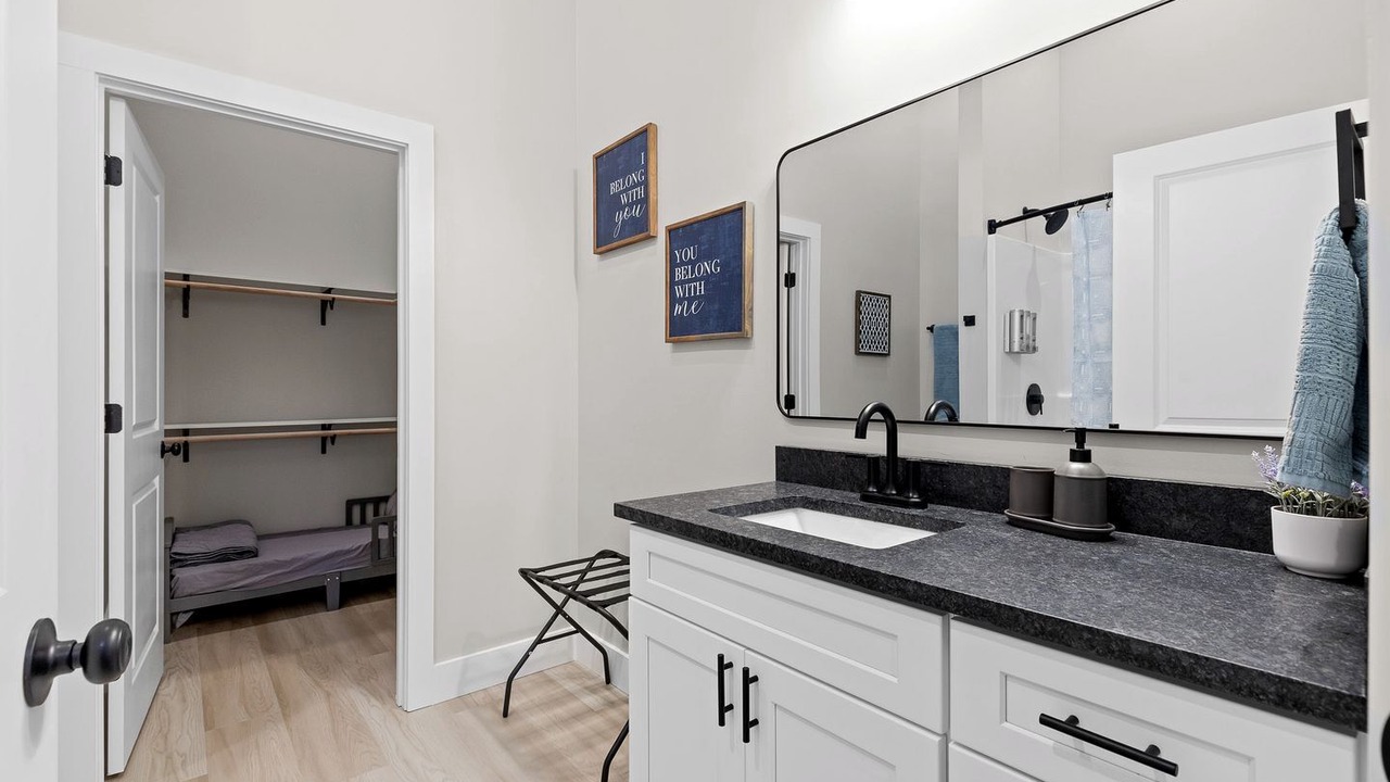 Photo of Bathroom in Chickamauga