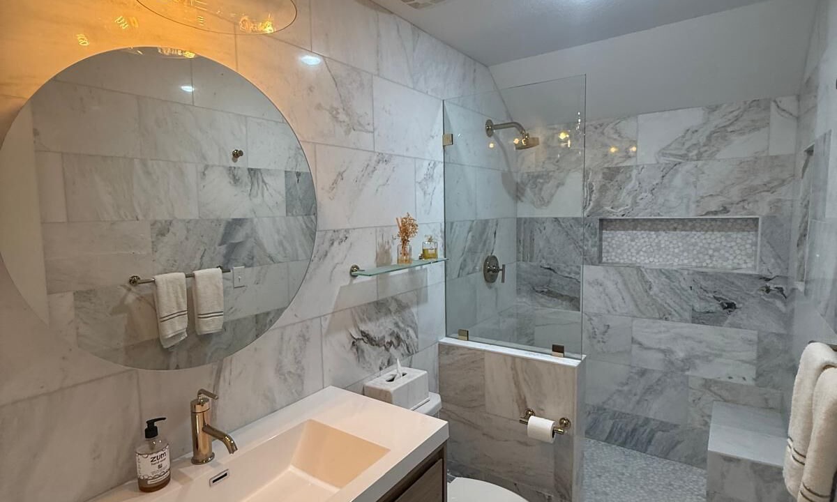 Photo of Bathroom in Leawood